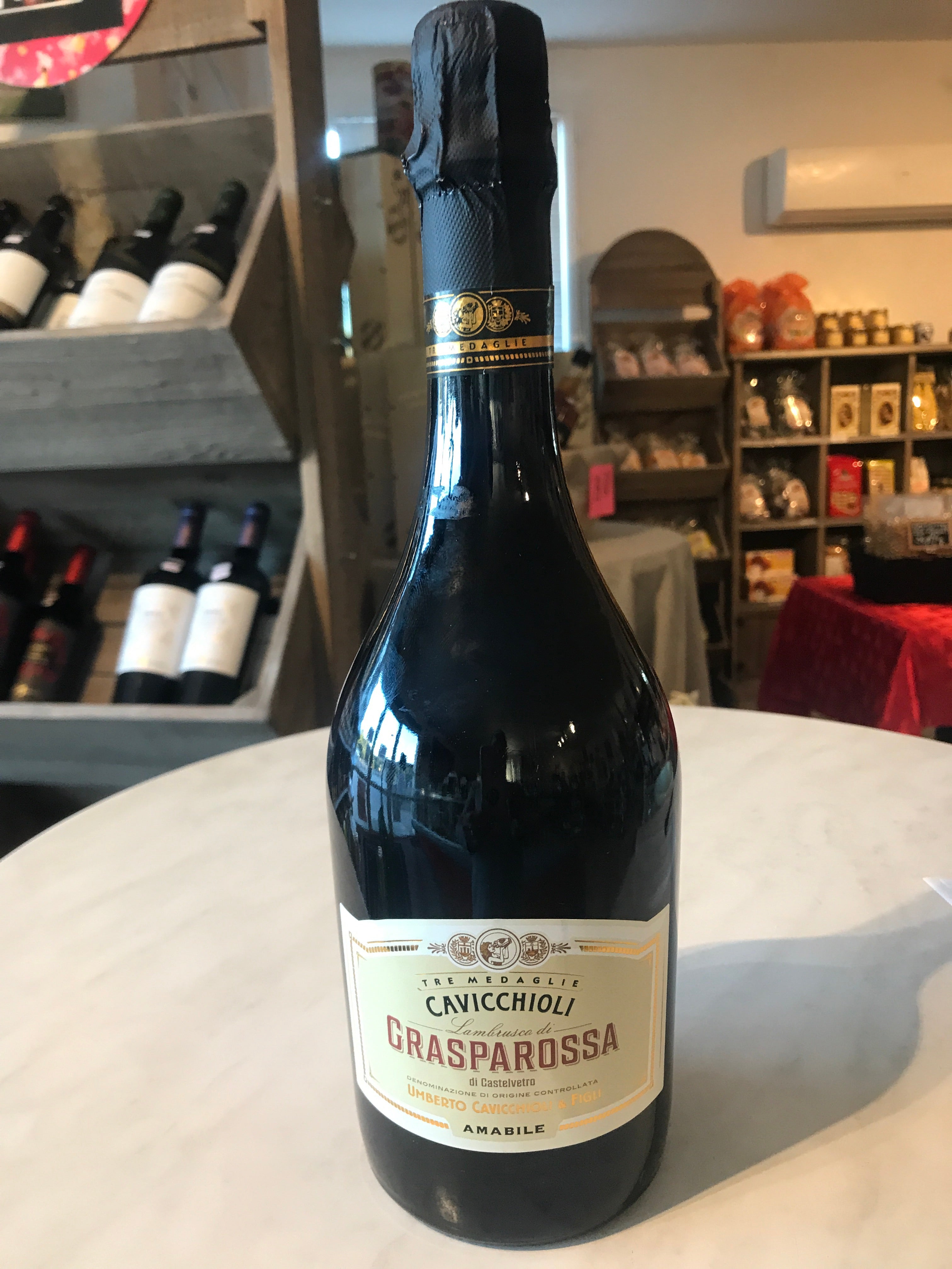Pétillant Fruits Rouges Vin rouge pétillant Lambrusco Amabile Grasparossa - L'Entrepôt Italien ...
